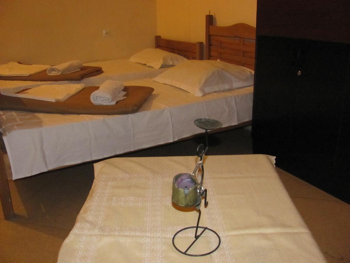 Lucky Travelers Room Tiflis Exterior foto